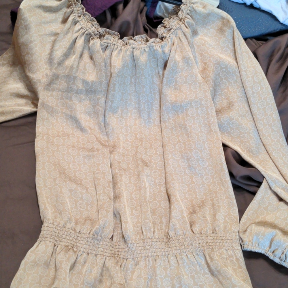 Michael KORS gold silky blouse